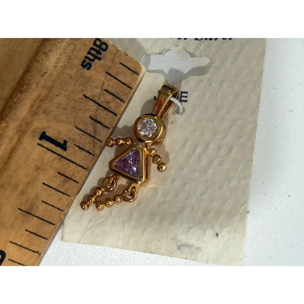 Unbranded gold over